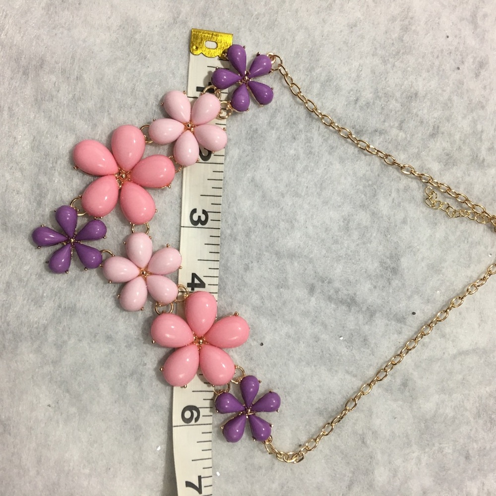Pink Flower Necklace - Picture 5 of 5