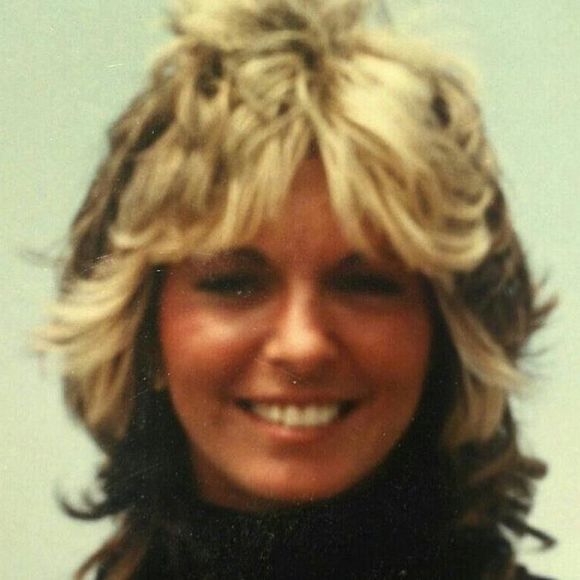 Meet your Posher, Deborah - Picture 1 of 1