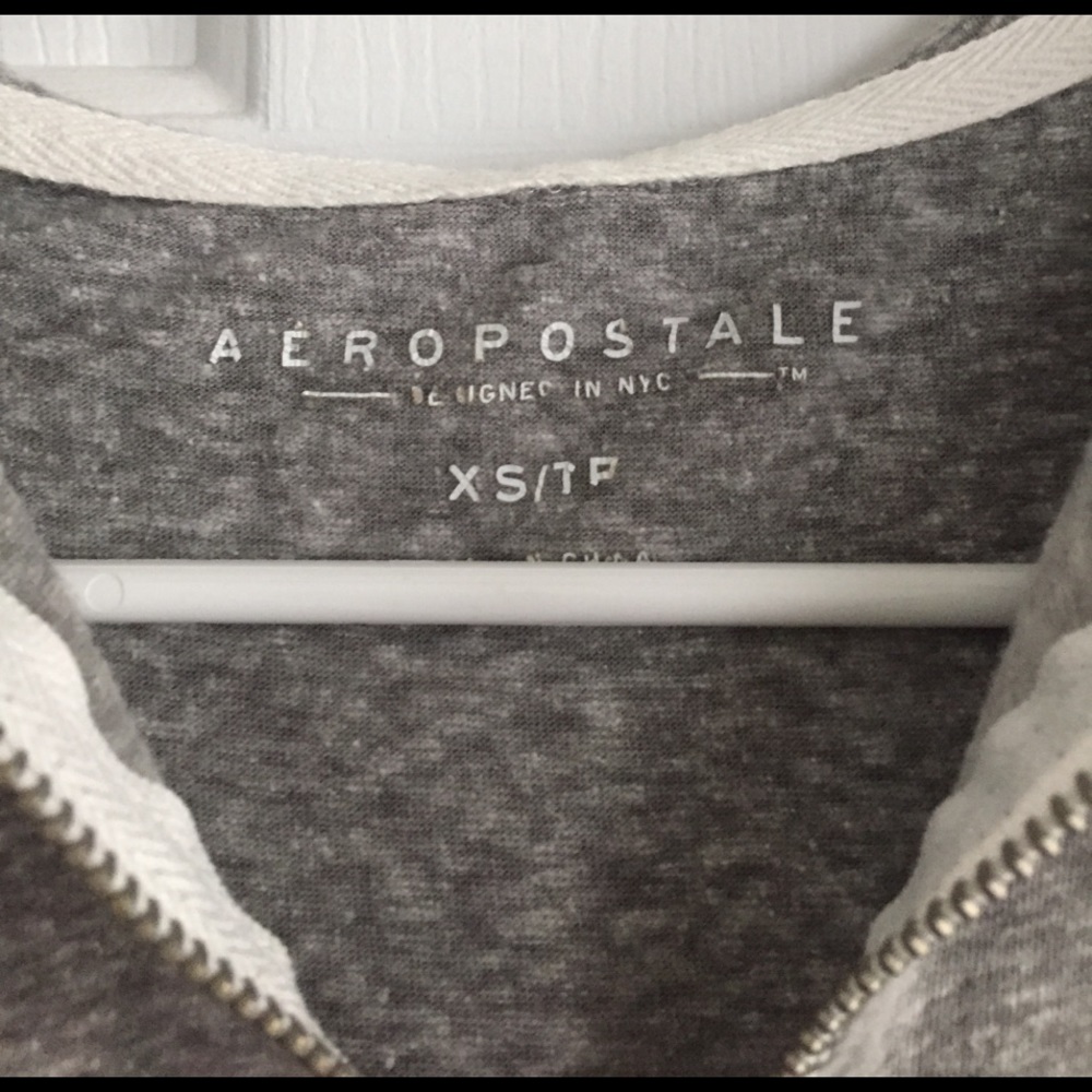 Gray jacket - Picture 2 of 2