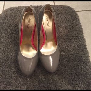 Shoedazzle high heel shoes