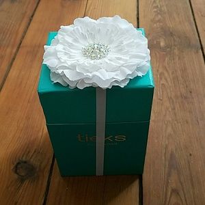 Tieks box with flower