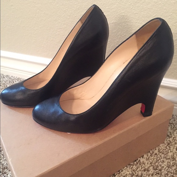 ‼️Price Reduced‼️ 🔥🔥Christian Louboutins🔥🔥 - Picture 1 of 7