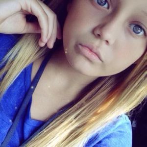 Meet your Posher, Caitlyn