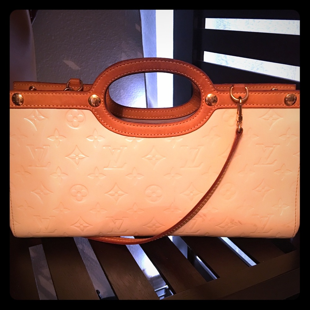 Authentic Louis Vuitton Vernis Roxbury Drive