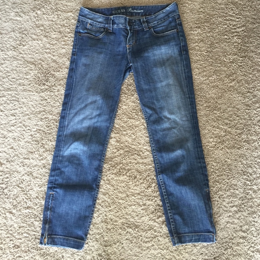 Guess denim capris