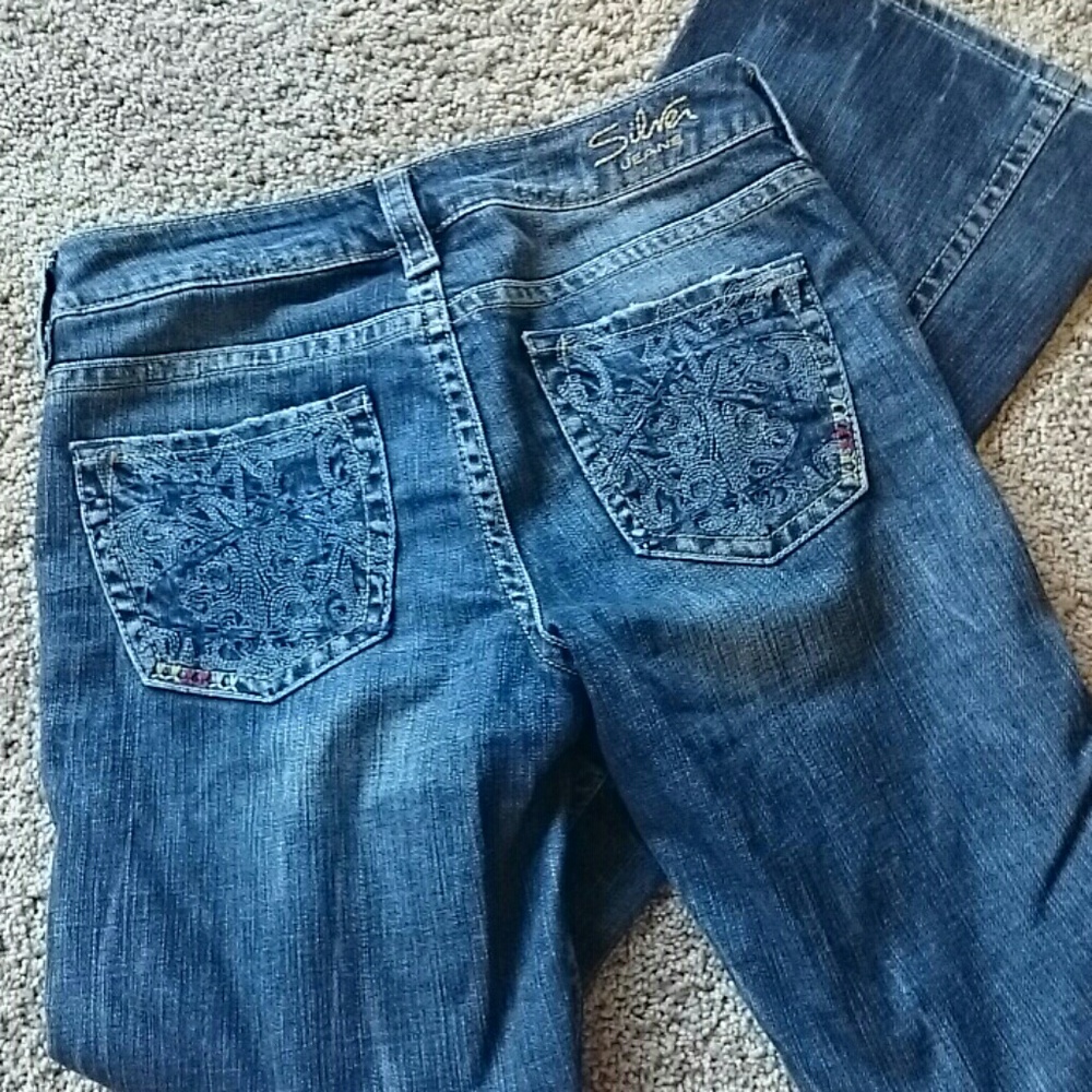 Silver jeans size 27 excellent condition.