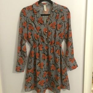 🌼Gray Long Sleeve Flower Dress