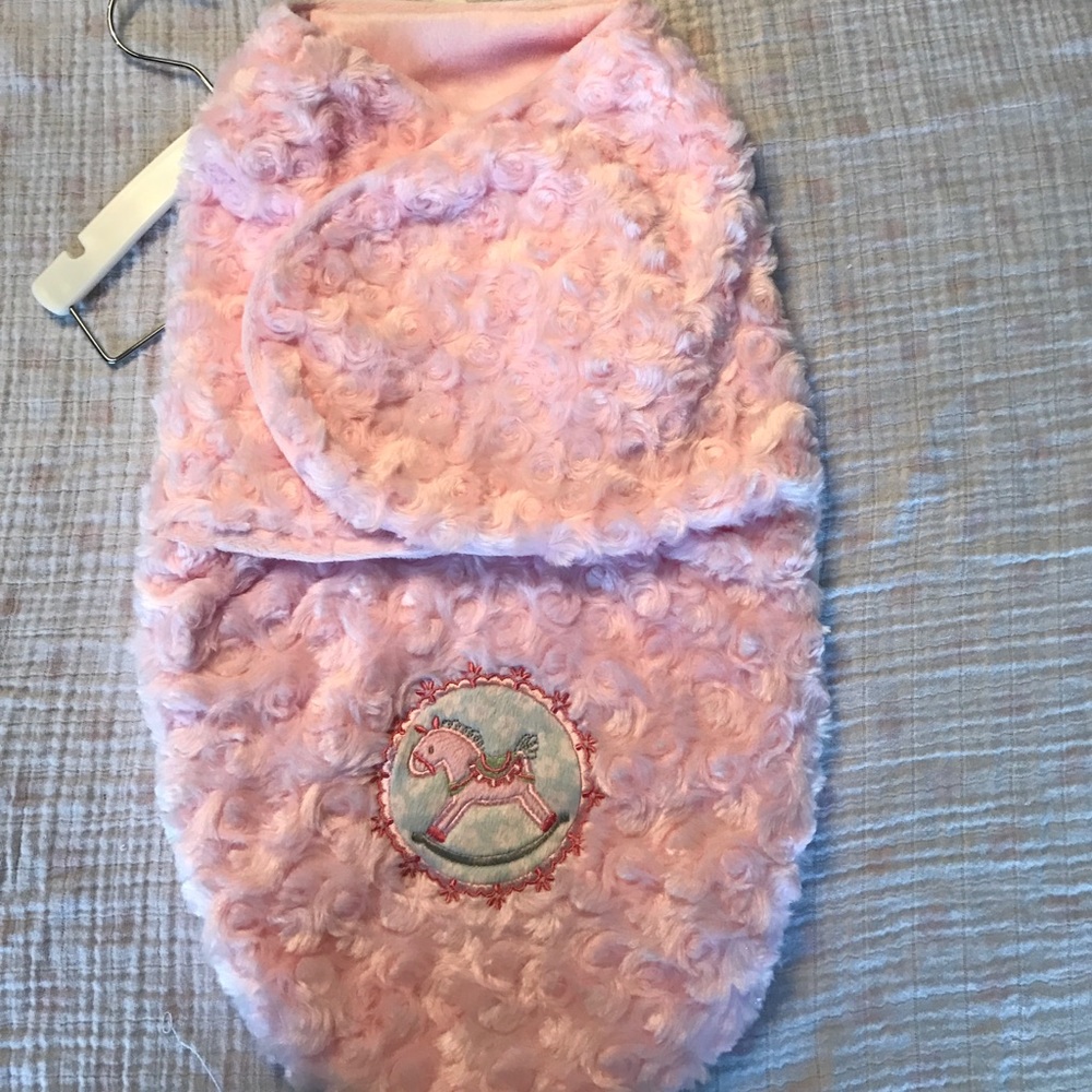 Blankets & Beyond Baby Swaddler