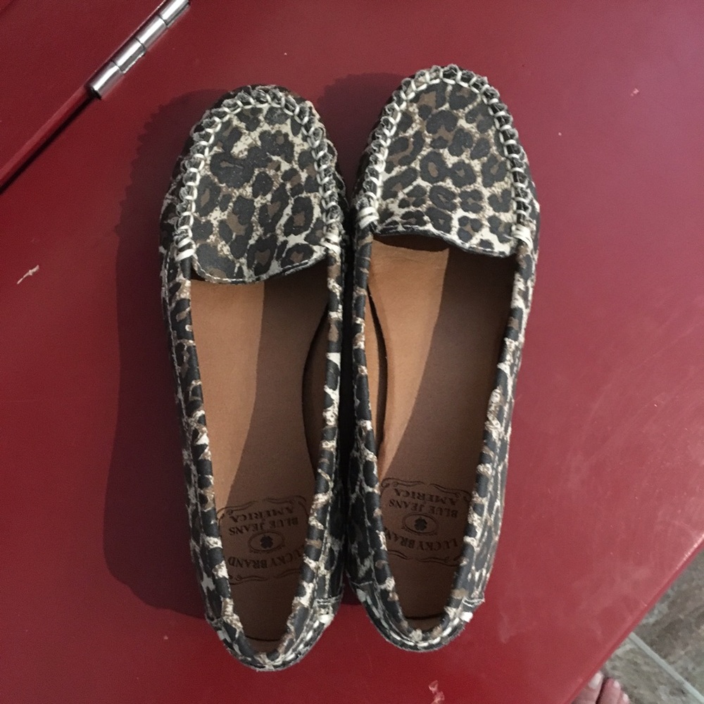 Lucky Brand Cheetah print loafers sz 7