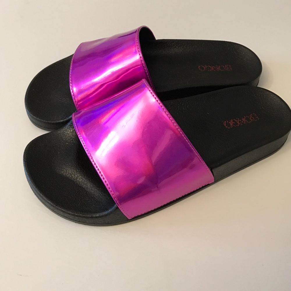 Bongo pink iridescent slides