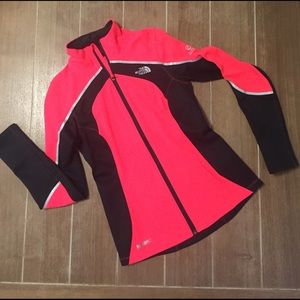 NWOT North Face jacket size small super soft!!!