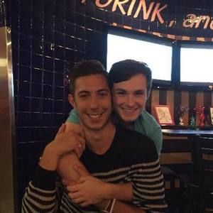 Meet your Posher, Tom