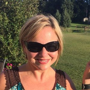 Meet your Posher, Lori