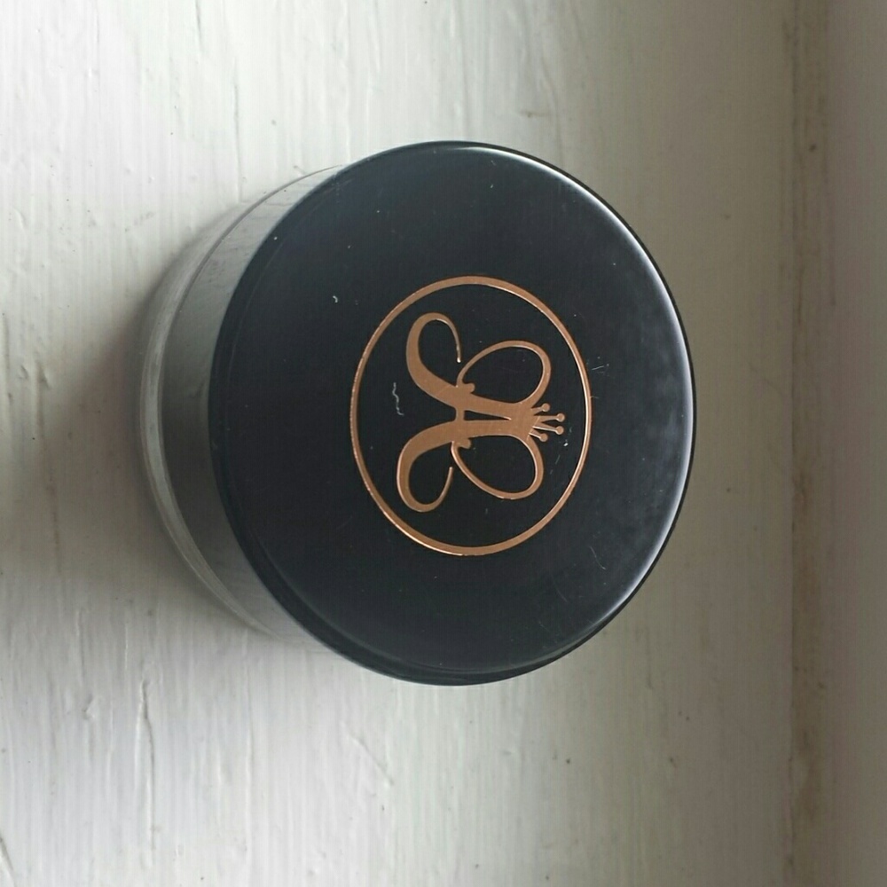 ABH dipbrow pomade in dark brown