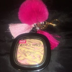 Wet & Wild Highlighter