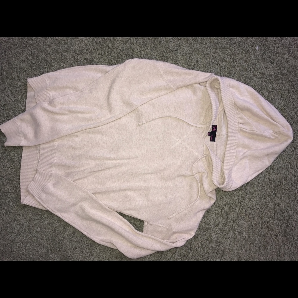 Hooded sweater