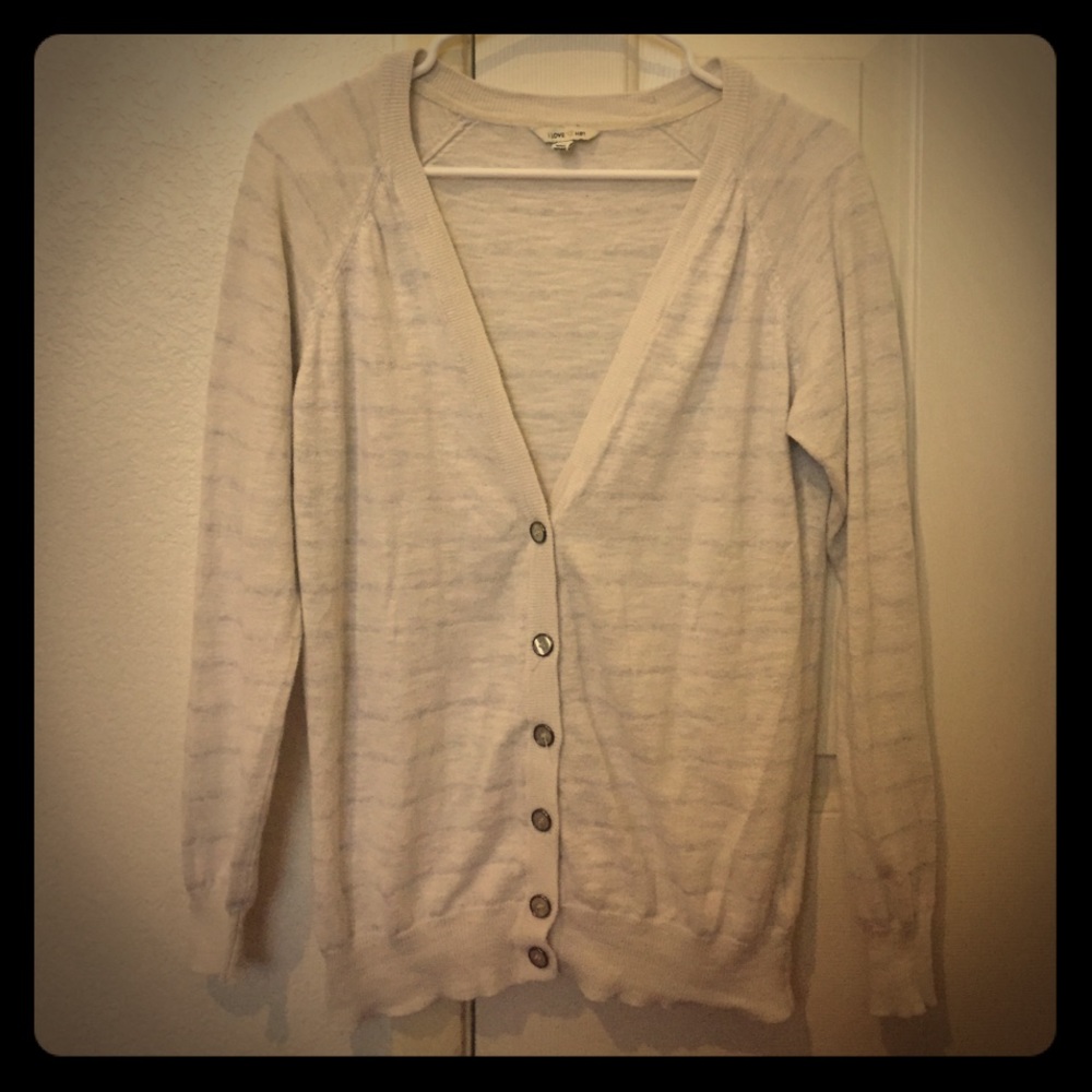 Cream V-neck Cardigan