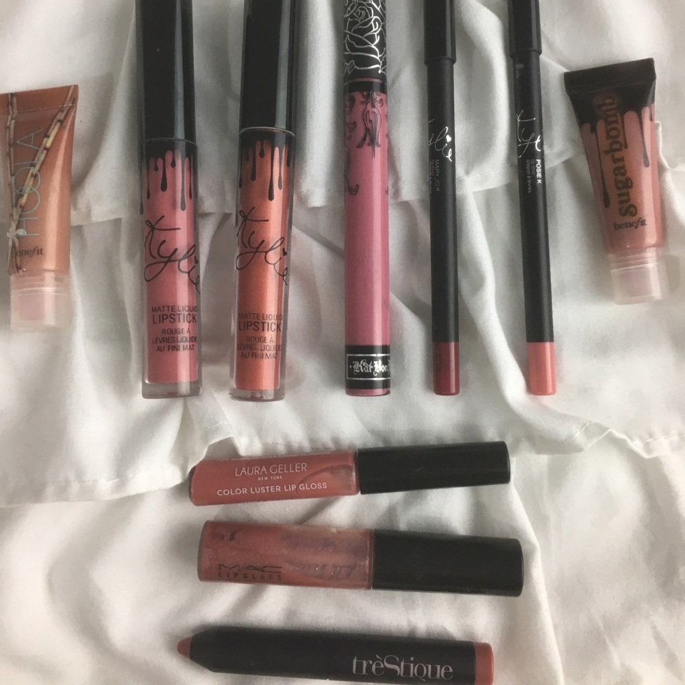 Kylie kat von d lipstick bundle