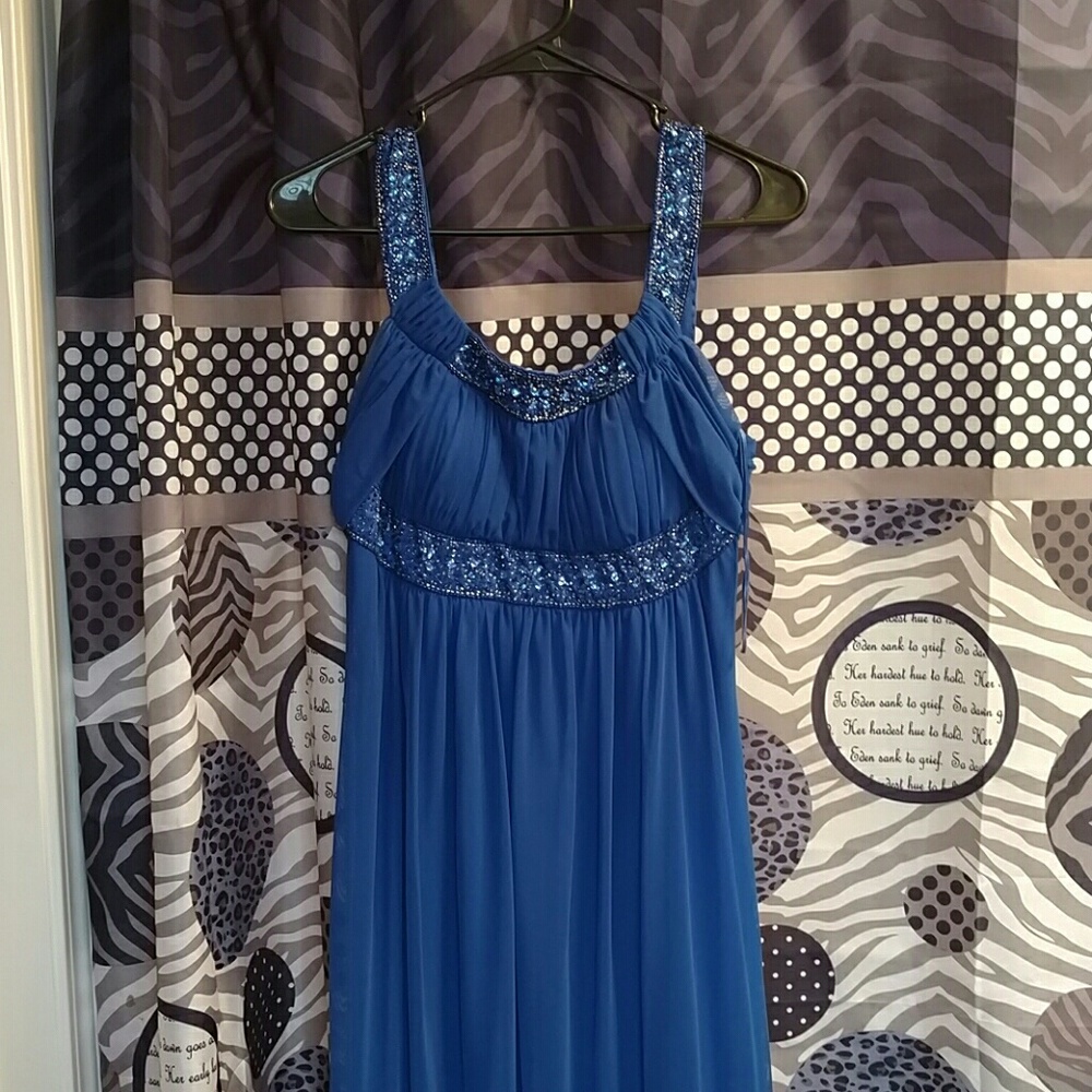 Blue floor-length formal dress