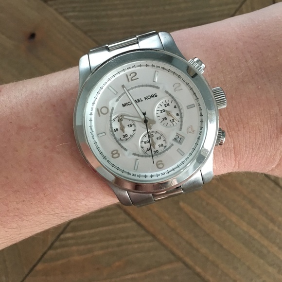 Michael Kors Watch - Picture 3 of 3