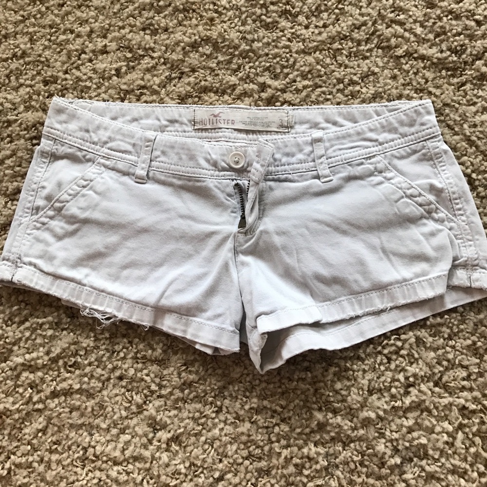 Hollister Low Rise White Shorts