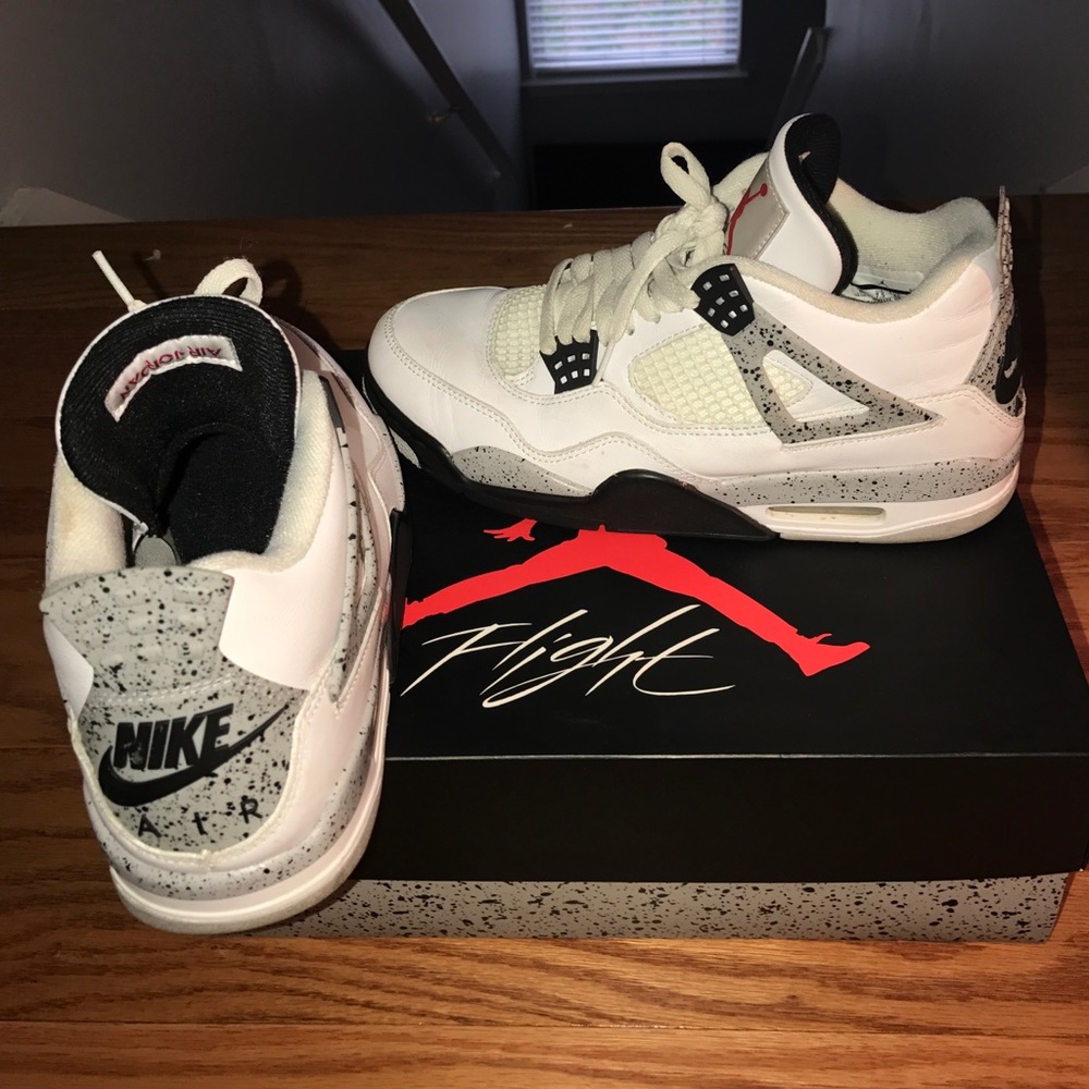 Jordan 4's