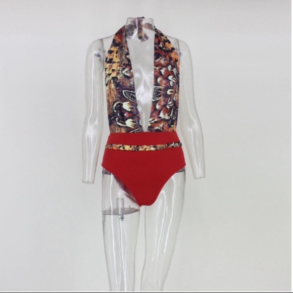 NEW! Backless Halter Monikini - Picture 3 of 8