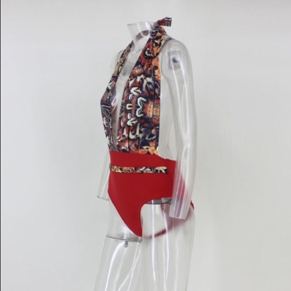 NEW! Backless Halter Monikini - Picture 4 of 8