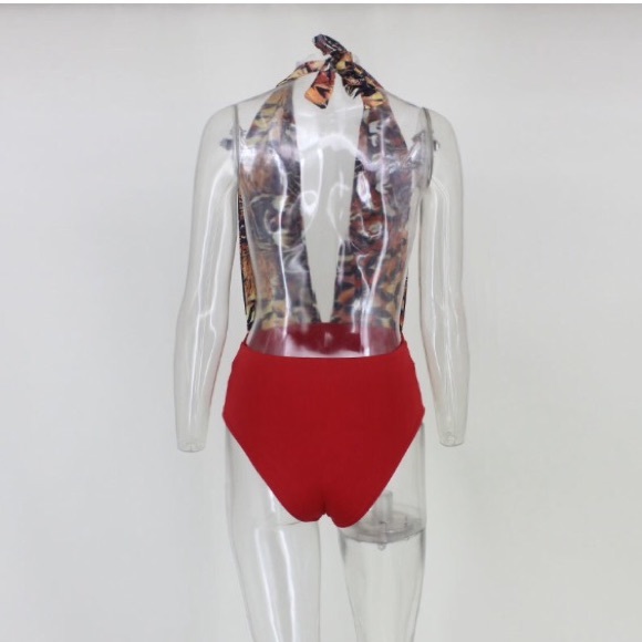 NEW! Backless Halter Monikini - Picture 5 of 8