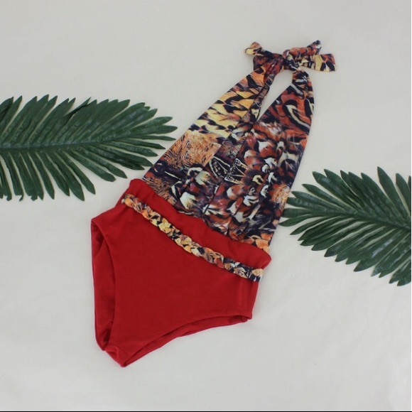 NEW! Backless Halter Monikini - Picture 6 of 8