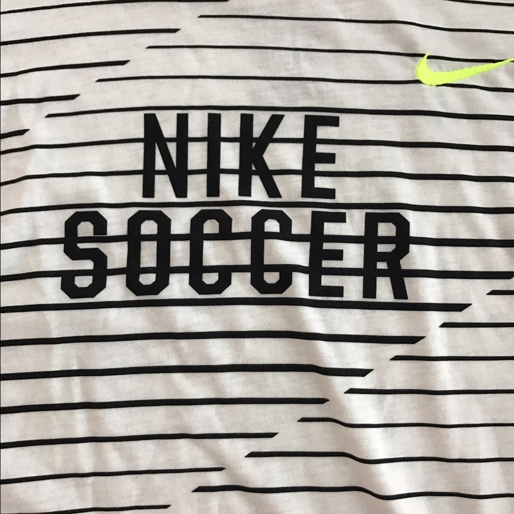 Women's Nike Soccer Athletic Fit Shirt Large