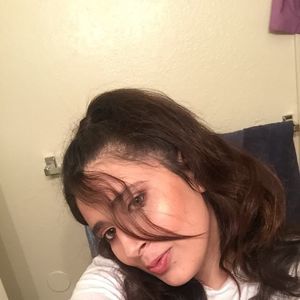 Meet your Posher, Maria socorro