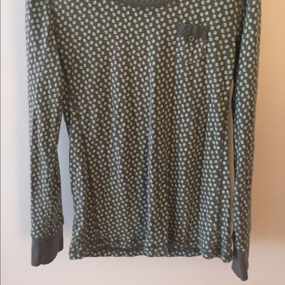 Adorable Old Navy Thermal - Picture 2 of 5