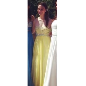 Prom Dress size 2 Sunshine Yellow!