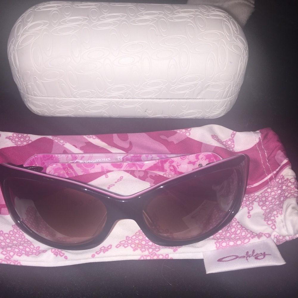 Oakley shades limited edition for breast cancer.