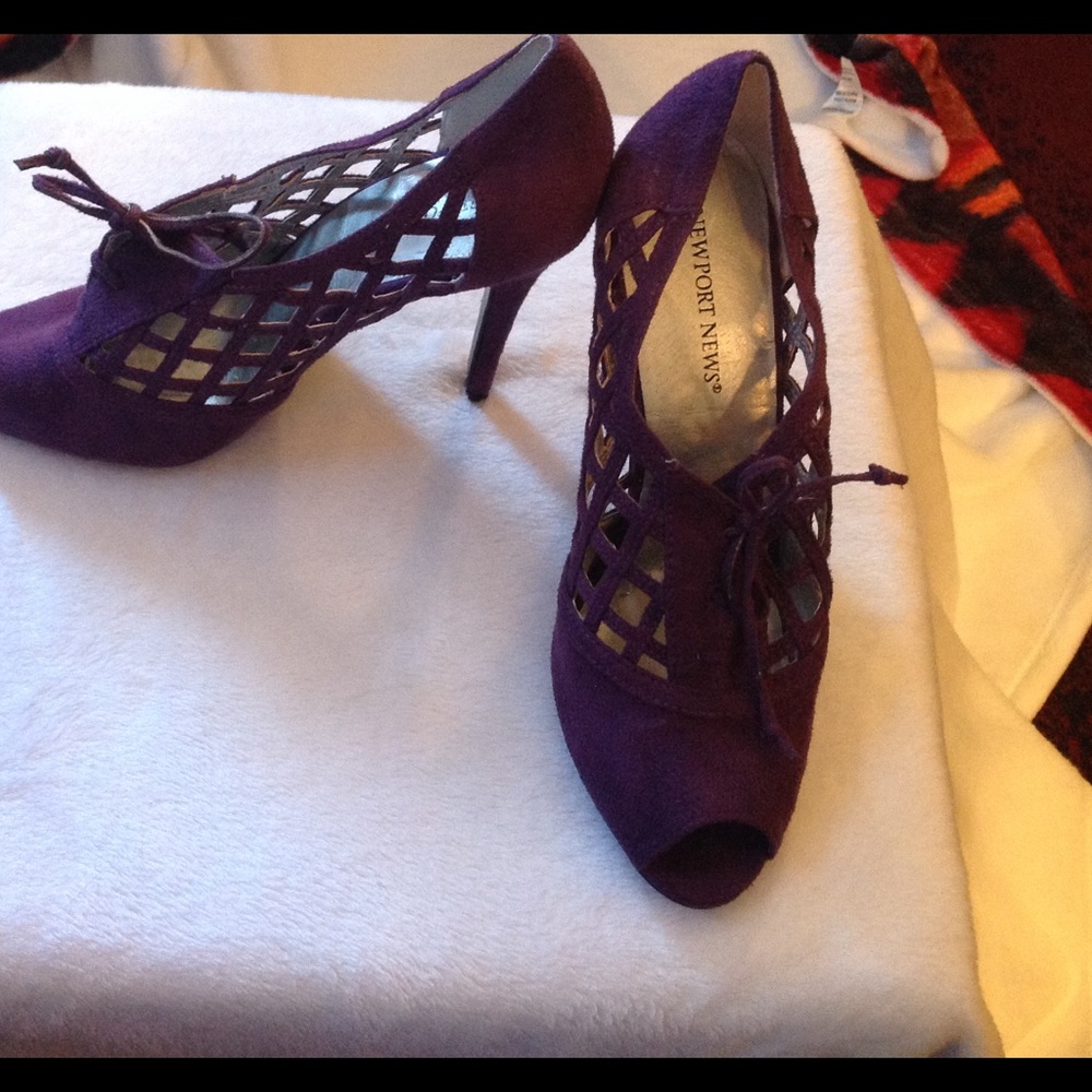 Newport News heels