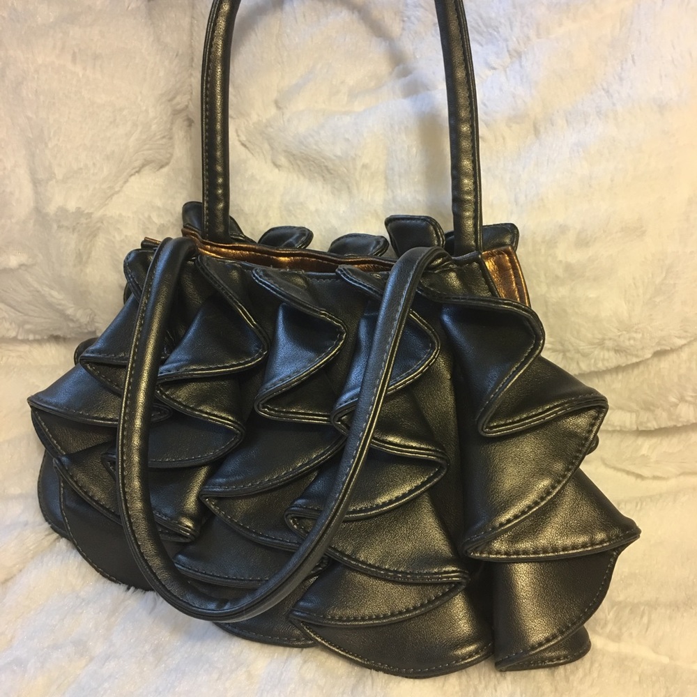 Boutique leather handbag.