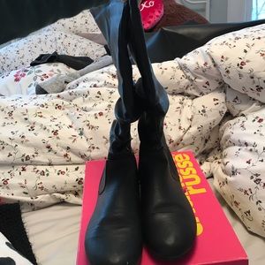 Black boots