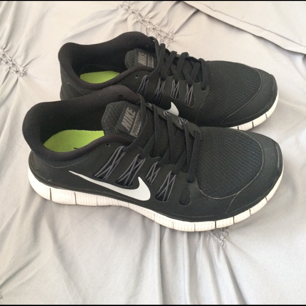 NIKE FREE 5.0 black size 8 AUTHENTIC