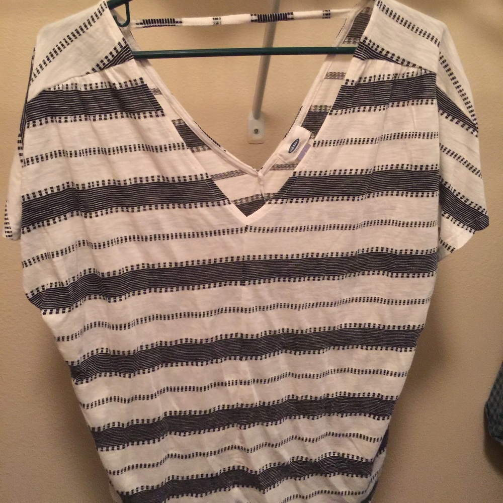 Old Navy top
