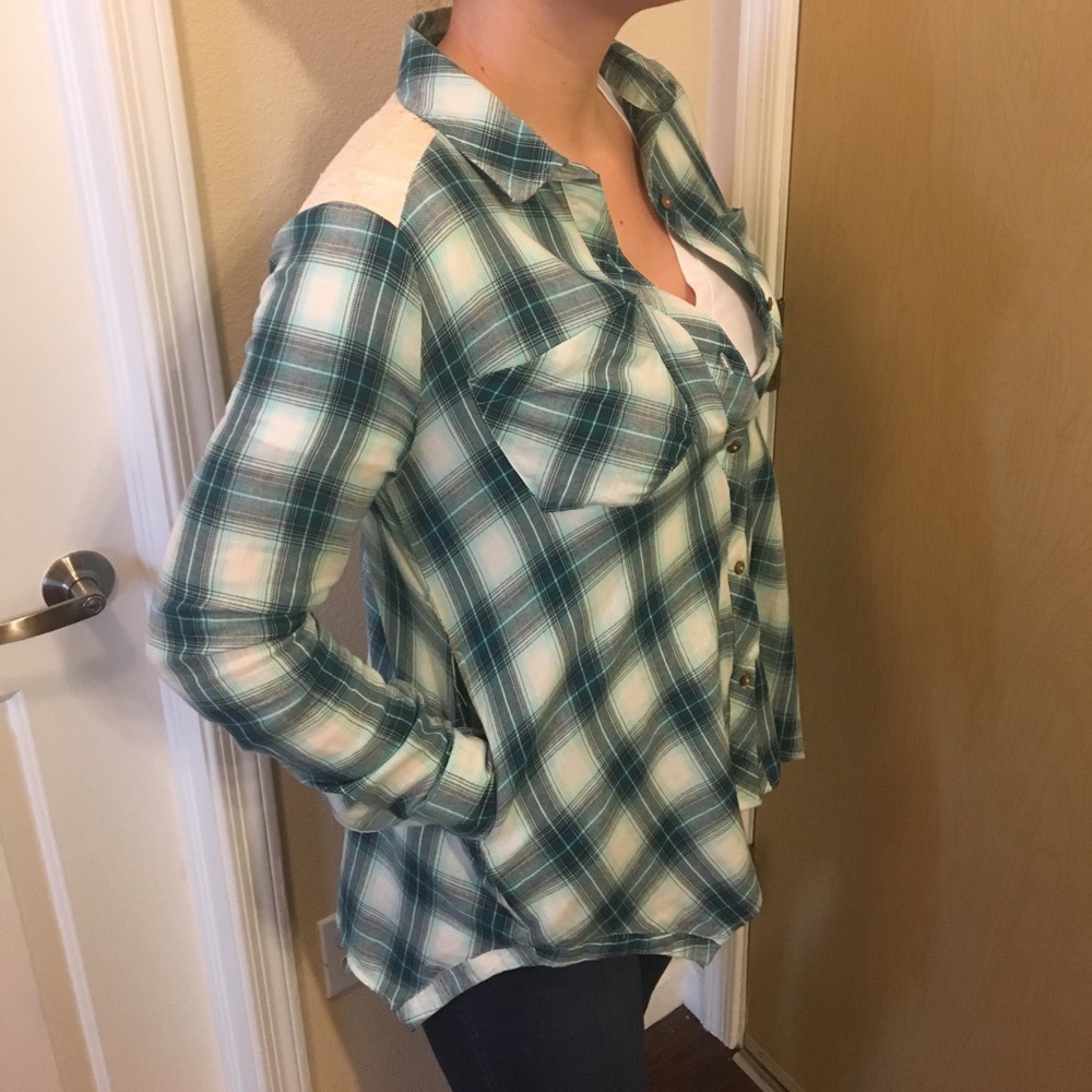 *NWOT* Adorable shirt - Picture 3 of 4