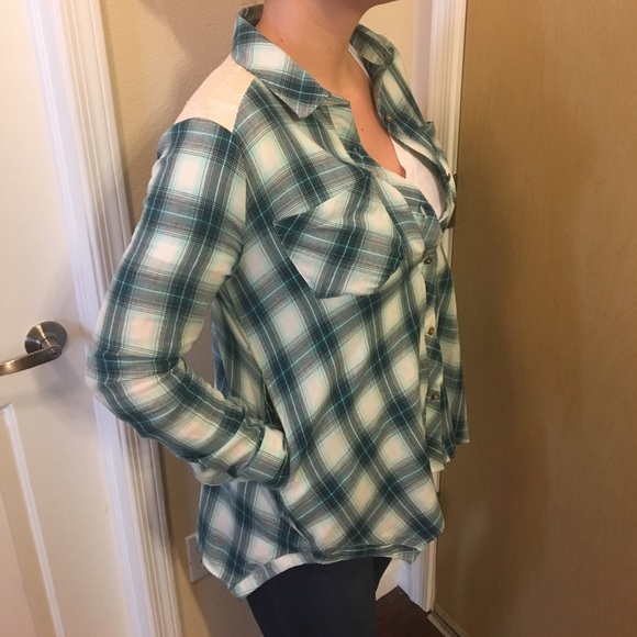 *NWOT* Adorable shirt - Picture 3 of 4