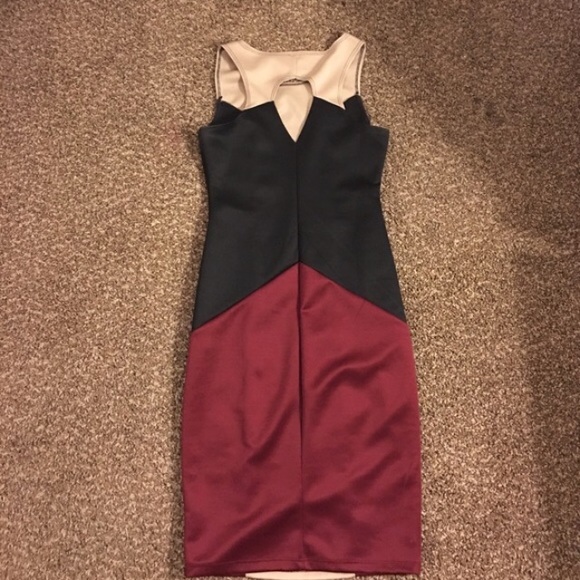 🛑SOLD🛑 Slimming Block Color Dress, Size Small - Picture 2 of 2