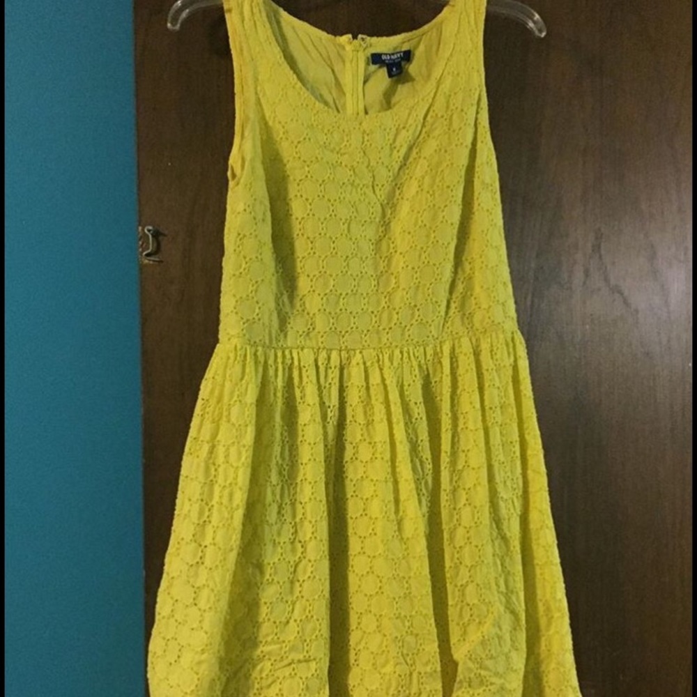 Springtime casual dress