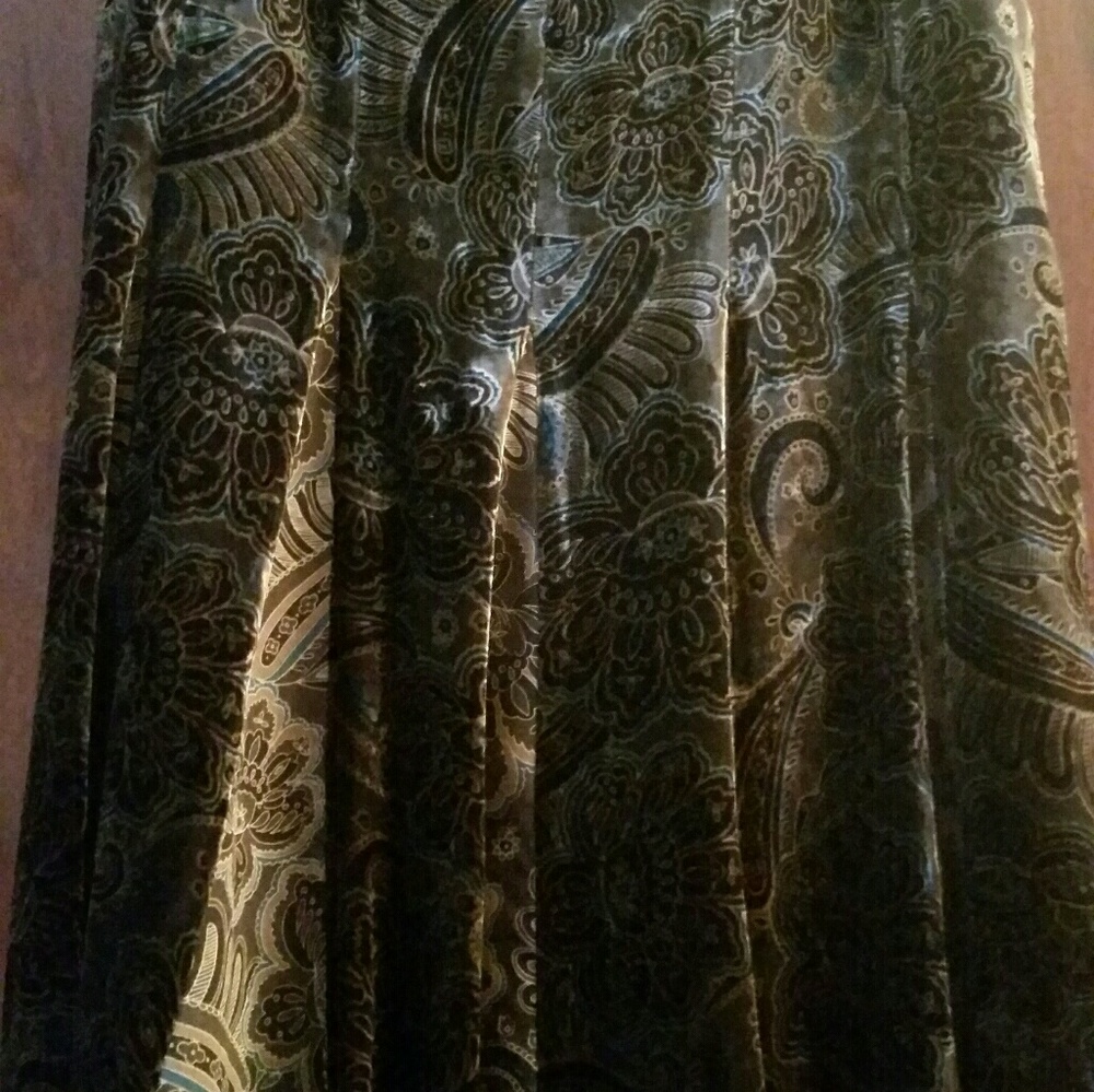 Ann Taylor Loft beautiful skirt