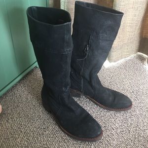 Beautiful Black Suede Bussola Boots