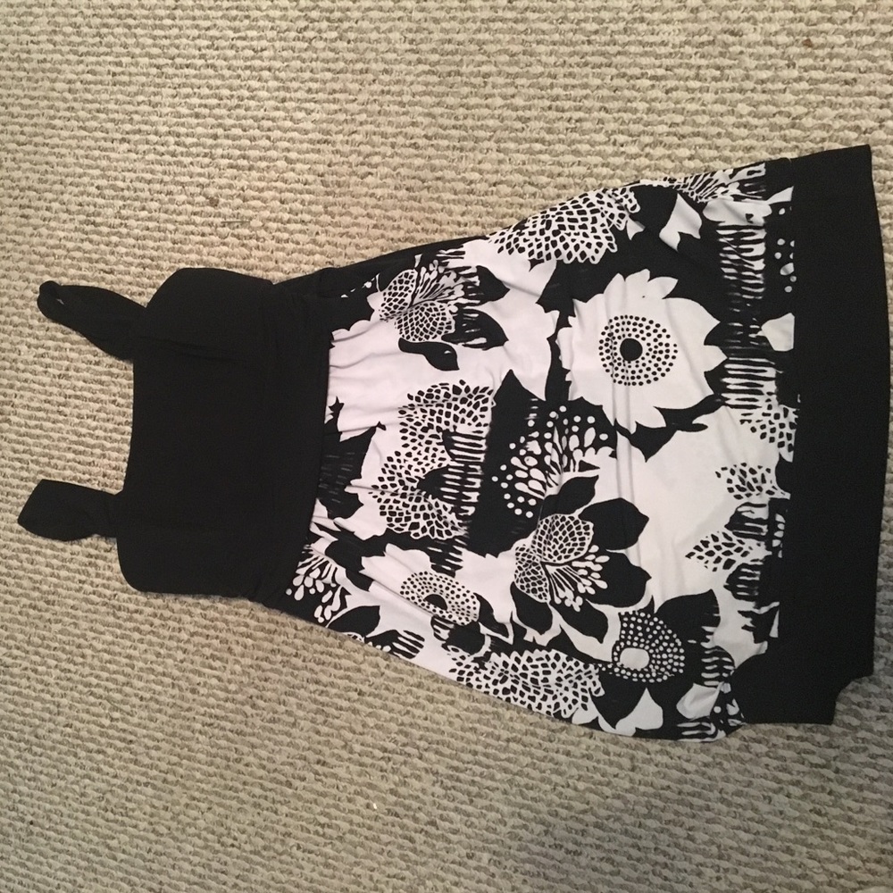 🖤 Black and white floral dress 🖤
