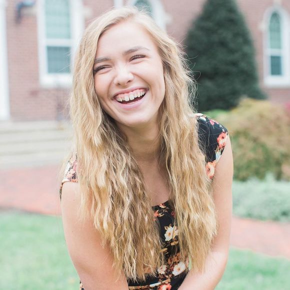 Meet your Posher, Amber - Picture 1 of 1