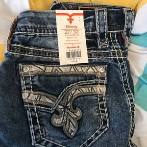 NWT Rock Revival Kerry Skinny jeans Size 27