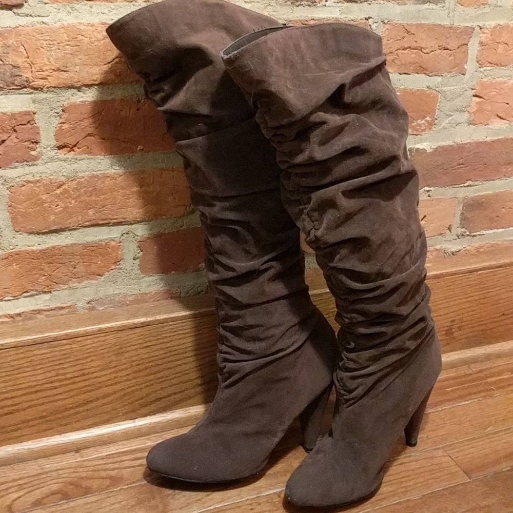 Brown Knee High Boots Size 7.5